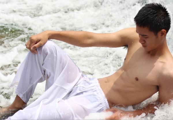 Alexis-Men-2